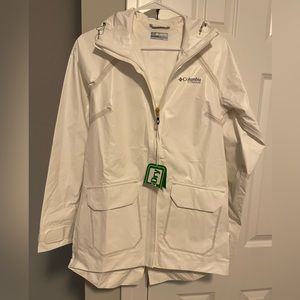 NWT Columbia women’s white rain slicker in size XS